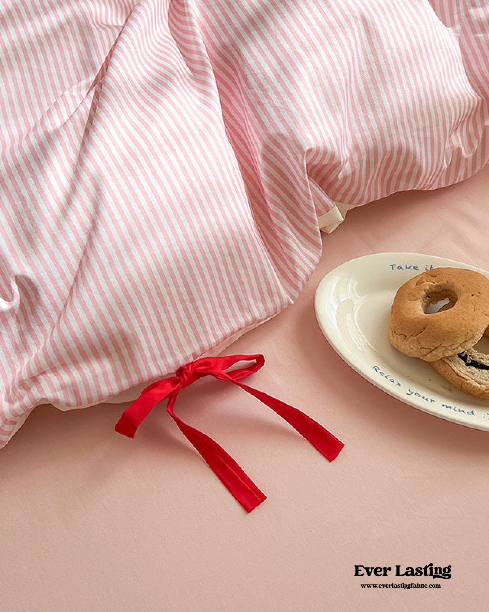 Sweet Bow Striped Bedding Set