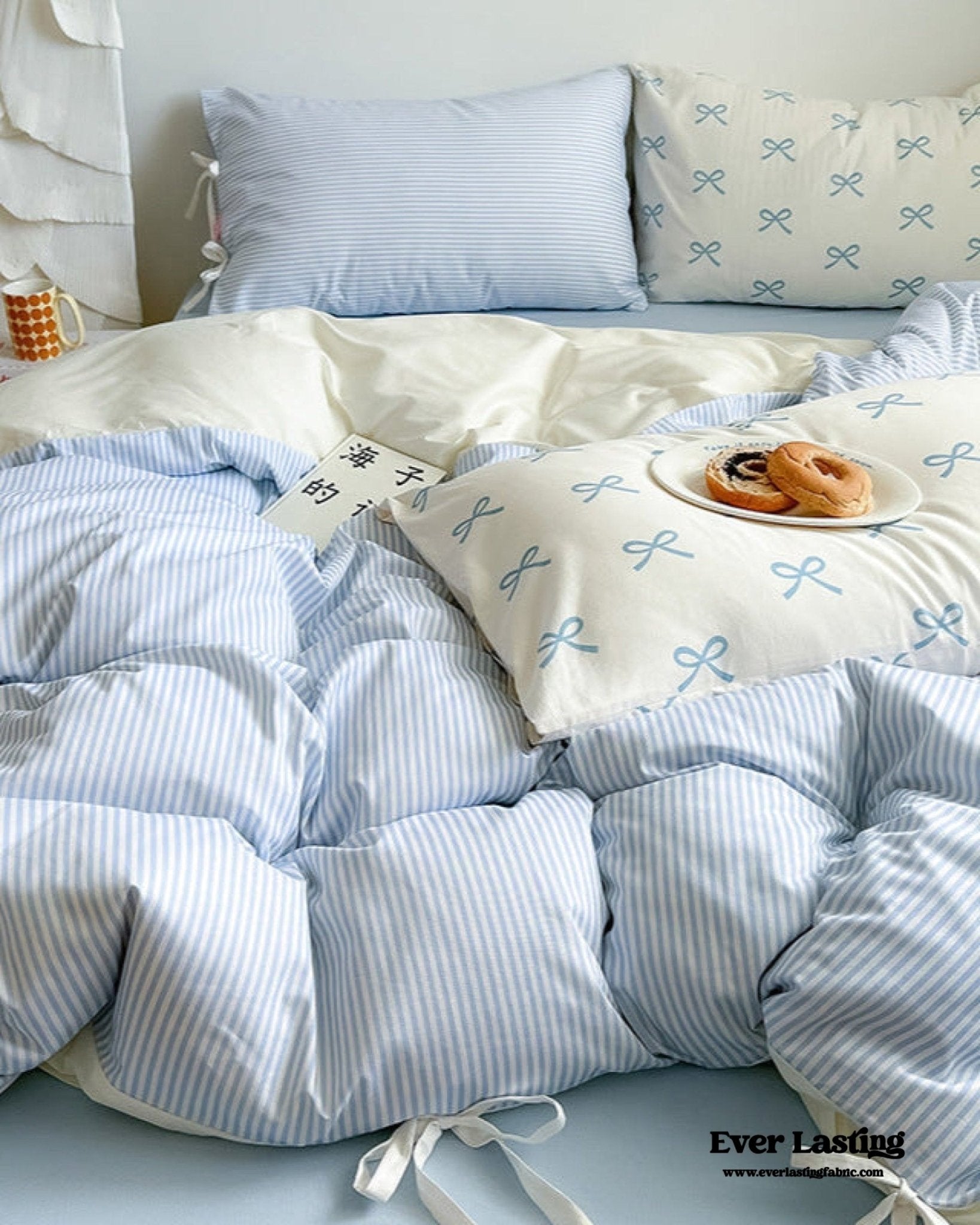 Sweet Bow Striped Bedding Set