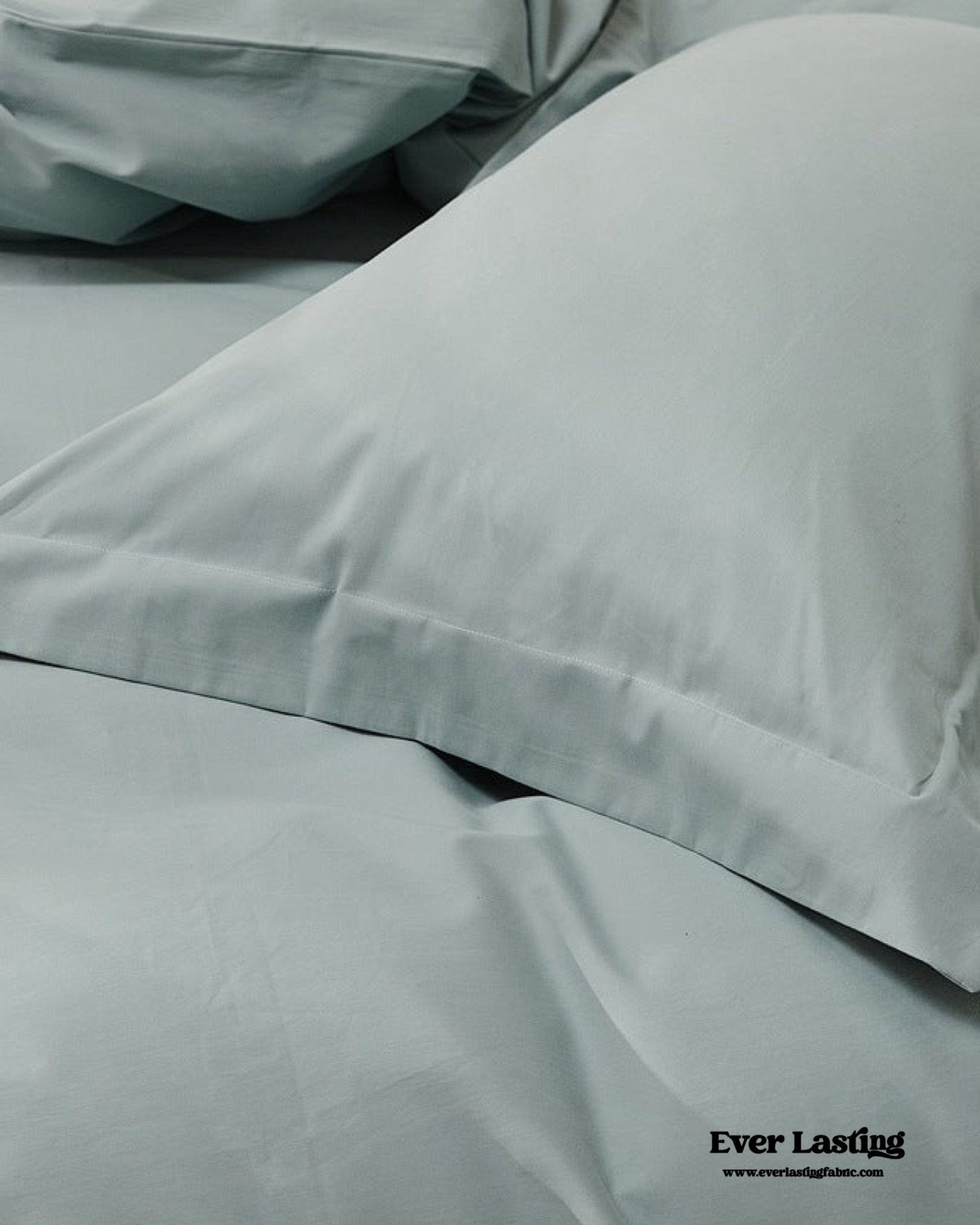 Velvære Luxe Solid Color Cotton Bedding Set
